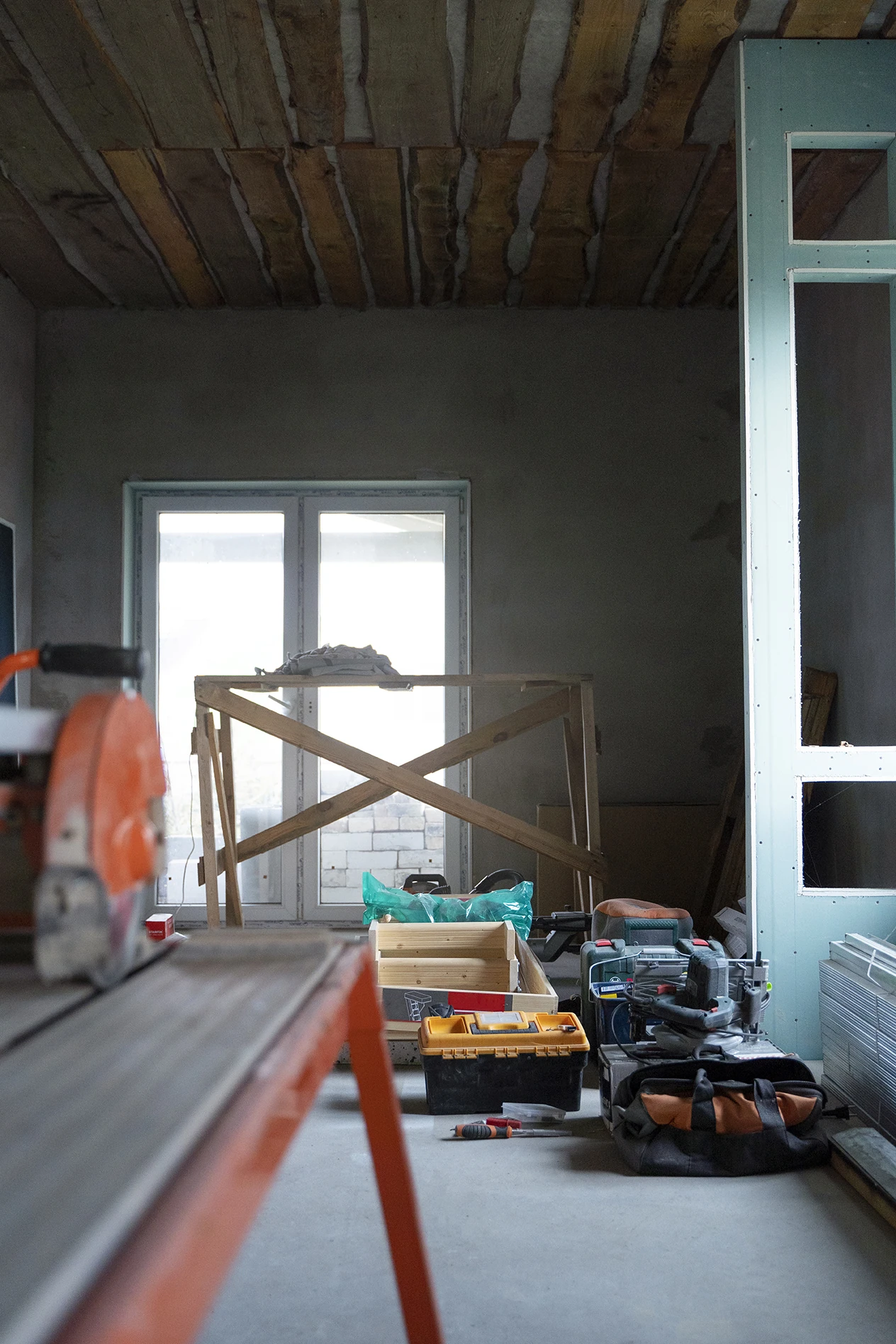 close-up-equipment-used-apartment-renovation